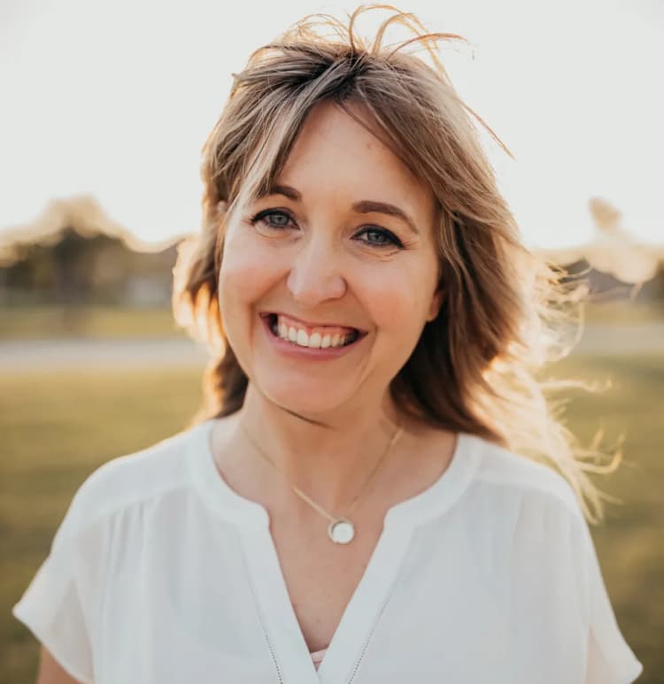 Elise White Diaz
